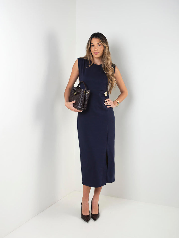 Vestido midi com detalhe dourado