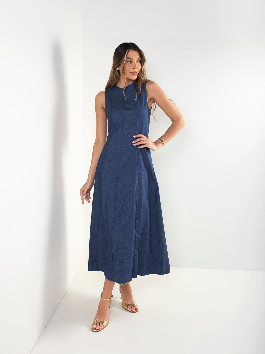 Vestido midi em tencel