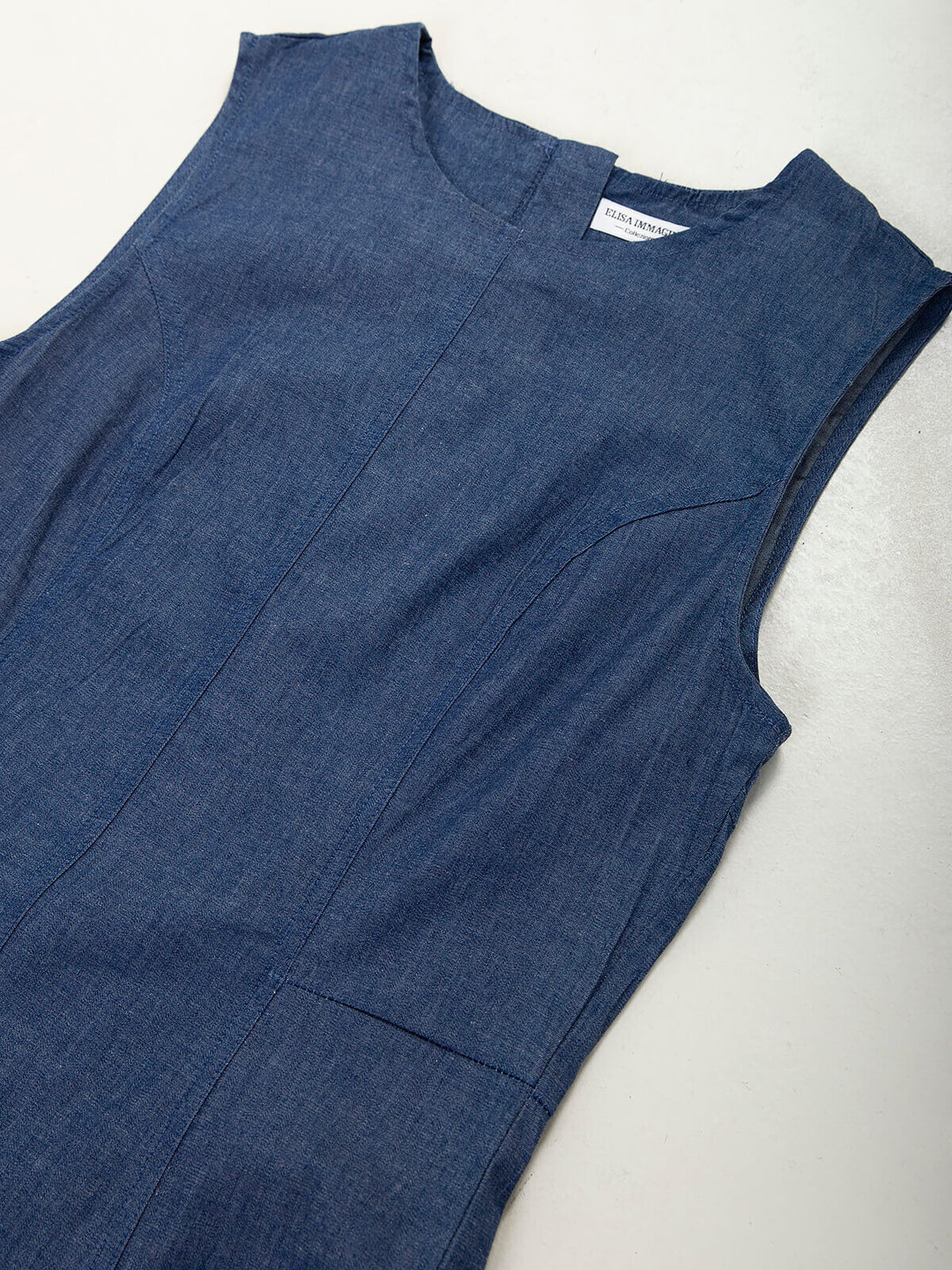 Vestido midi em tencel
