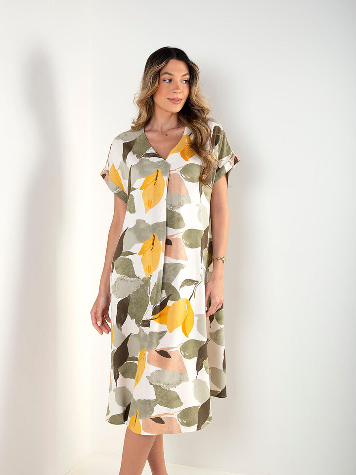 Vestido midi fluído com estampado