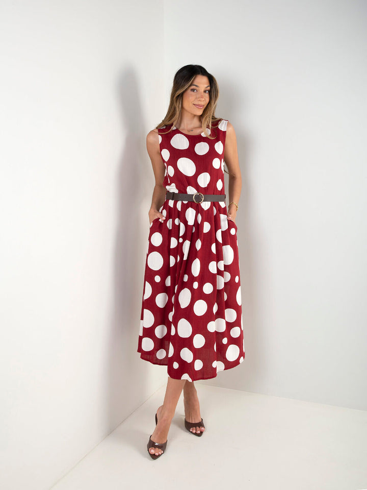 Vestido midi às bolas com cinto