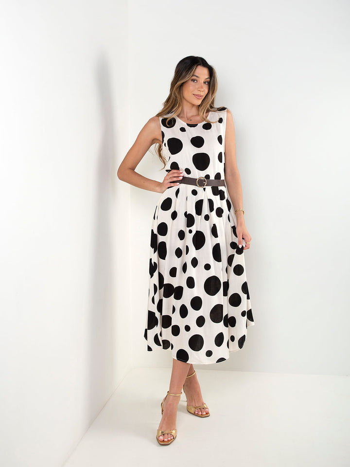 Vestido midi às bolas com cinto