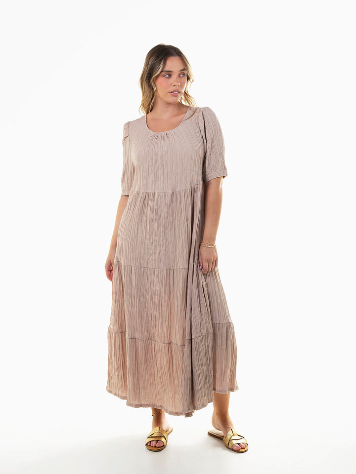 Vestido midi texturizado manga abalonada