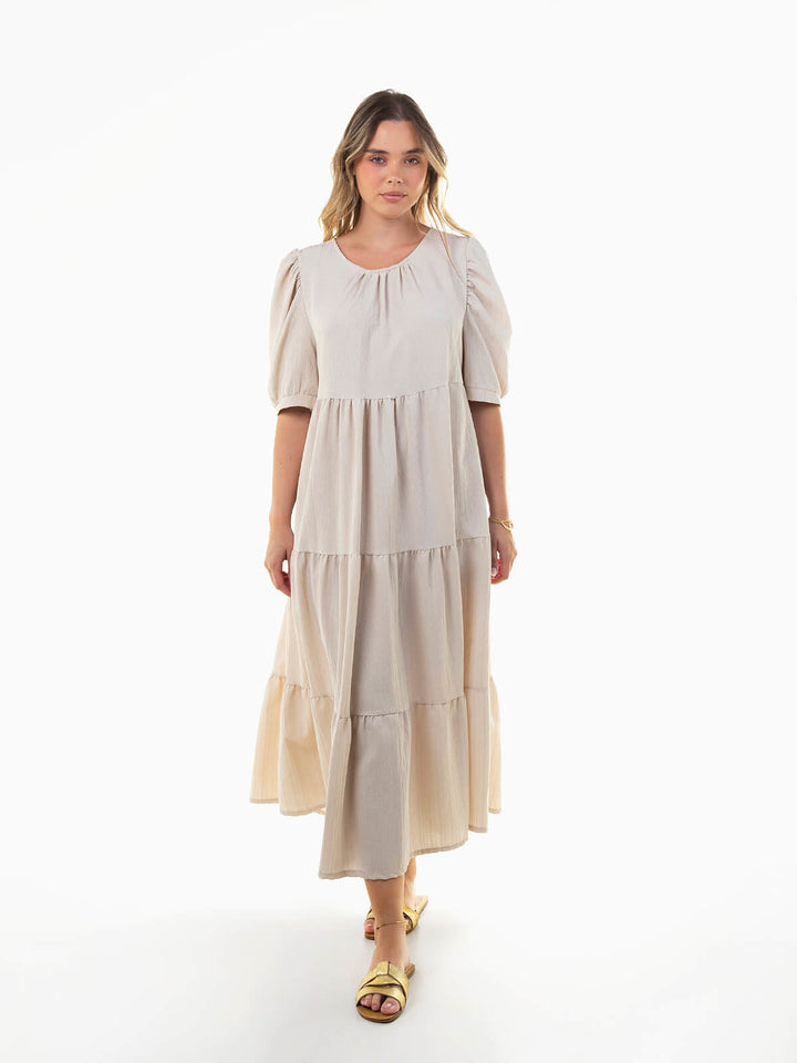 Vestido midi texturizado manga abalonada