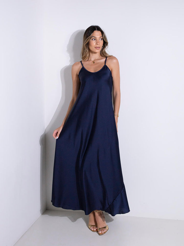 Vestido comprido acetinado de alças