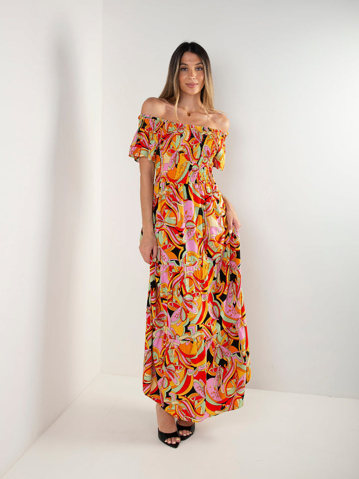 Vestido comprido estampado com decote barco
