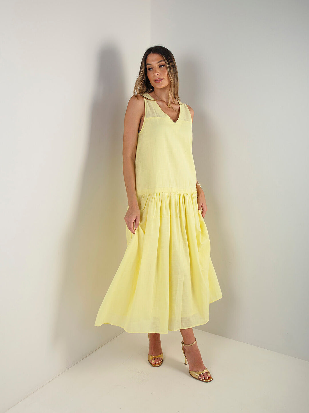 Vestido comprido em algodão com alças largas
