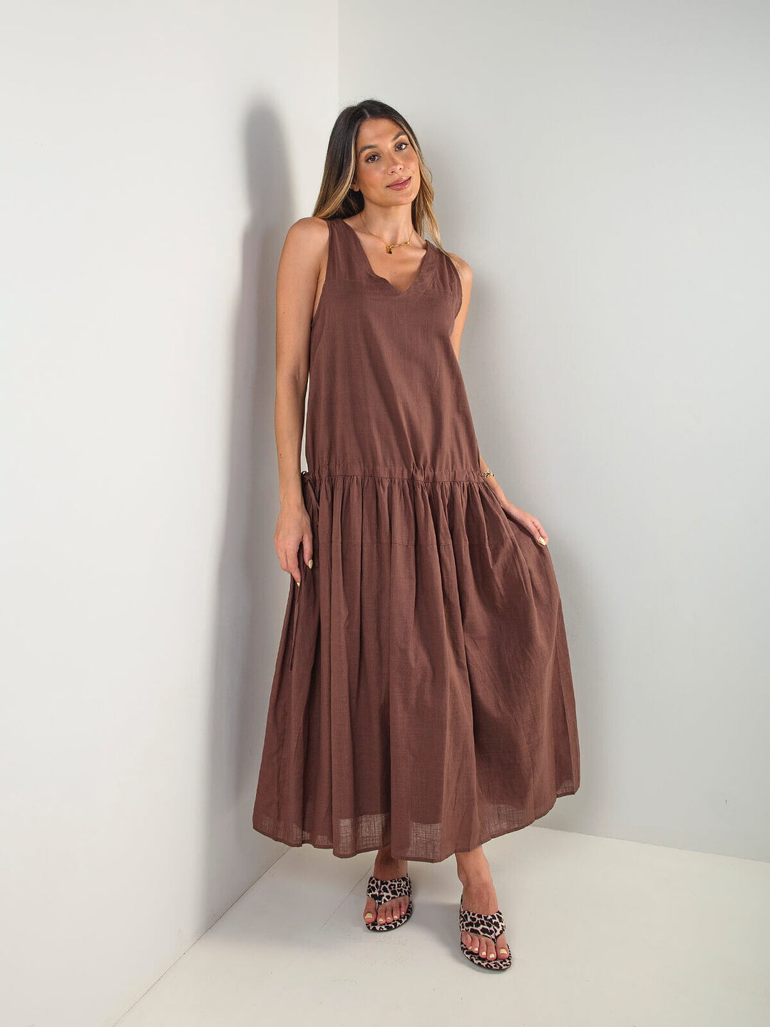 Vestido comprido em algodão com alças largas