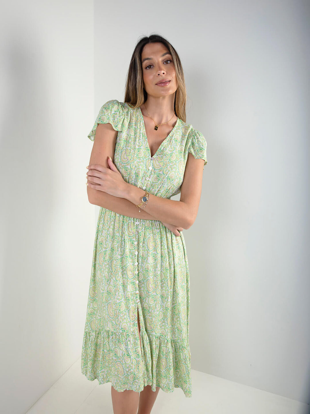 Vestido midi estampado com manga curta