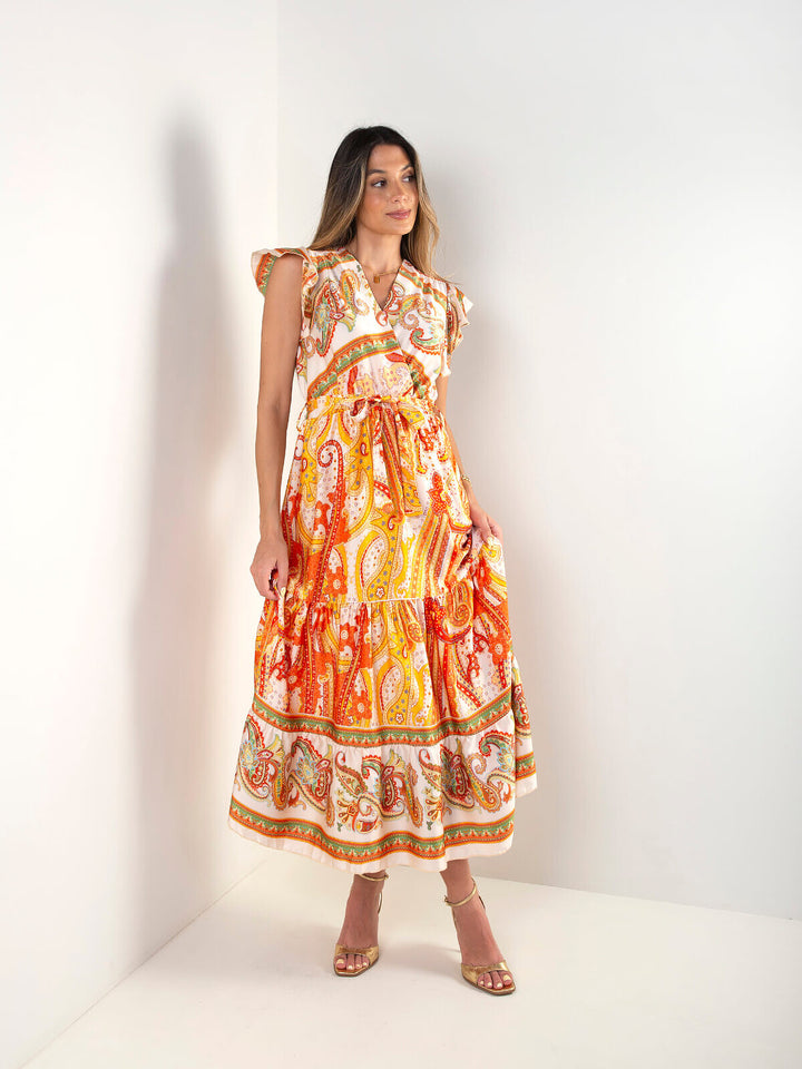Vestido comprido estampado étnico com cinto