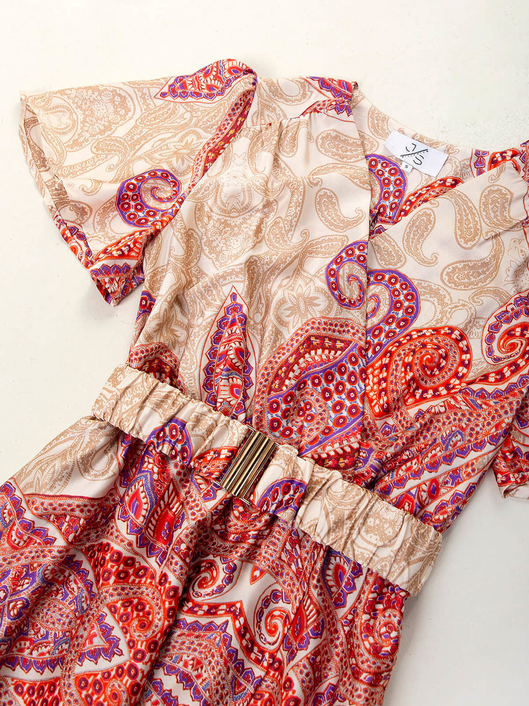 Vestido midi estampado étnico com cinto